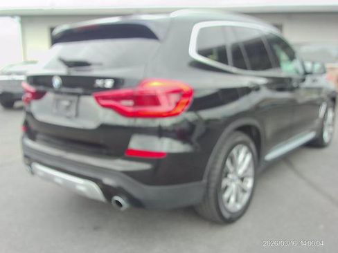 Used 2018 BMW X3 xDrive30i AWD/4WD image 3
