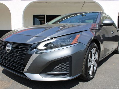 Used 2023 Nissan Altima 2.5 S image 32