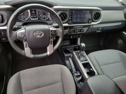 Used 2022 Toyota Tacoma SR5 RWD image 19
