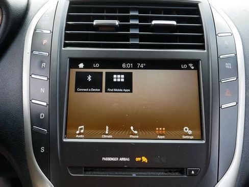 Used 2018 Lincoln MKC Premiere FWD image 30
