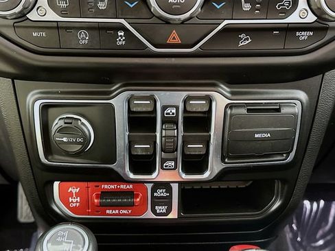 Used 2021 Jeep Wrangler Unlimited Rubicon AWD/4WD image 19