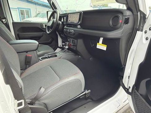 New 2026 Jeep Wrangler Rubicon AWD/4WD image 9