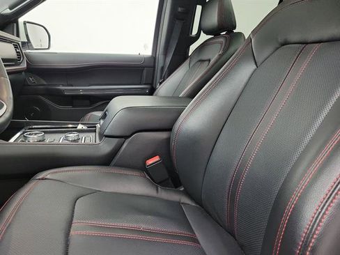 Used 2022 Ford Expedition Limited image 21