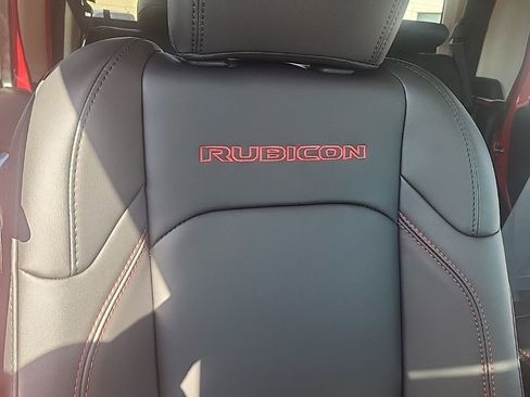 New 2025 Jeep Gladiator Rubicon w/ Safety Group image 17