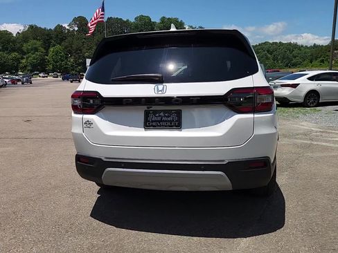 Used 2025 Honda Pilot EX-L image 9