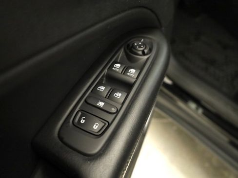 Used 2021 Jeep Compass Latitude image 10