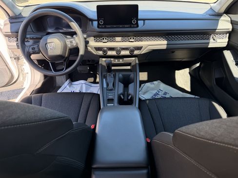 Certified 2023 Honda Accord EX image 13