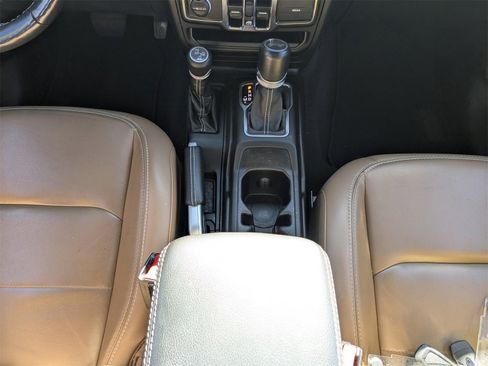 Used 2021 Jeep Wrangler Unlimited Sahara w/ Cold Weather Group image 20