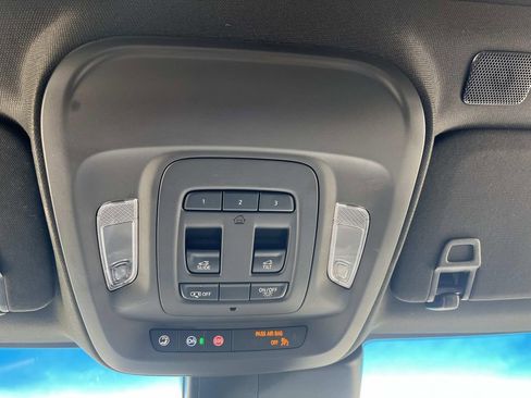 Used 2024 Cadillac CT4 Premium Luxury image 34