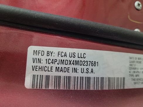 Used 2021 Jeep Cherokee Limited image 33