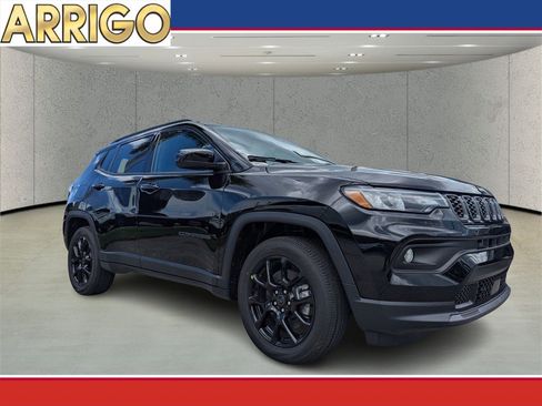 New 2026 Jeep Compass Latitude image 1