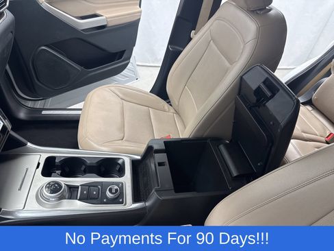 Used 2024 Ford Explorer Limited AWD/4WD image 19