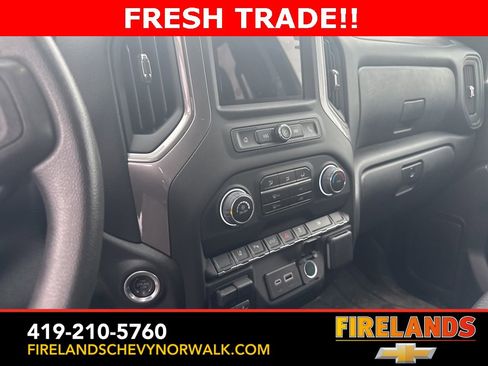 Used 2024 Chevrolet Silverado 2500 Custom w/ Custom Value Package image 24