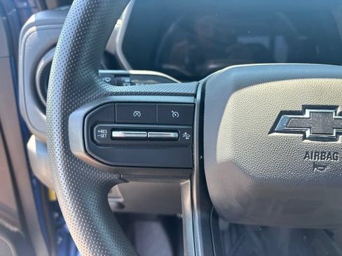 Used 2025 Chevrolet Colorado Trail Boss w/ Midnight Edition AWD/4WD image 28