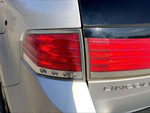 Used 2009 Lincoln MKX 2WD image 27