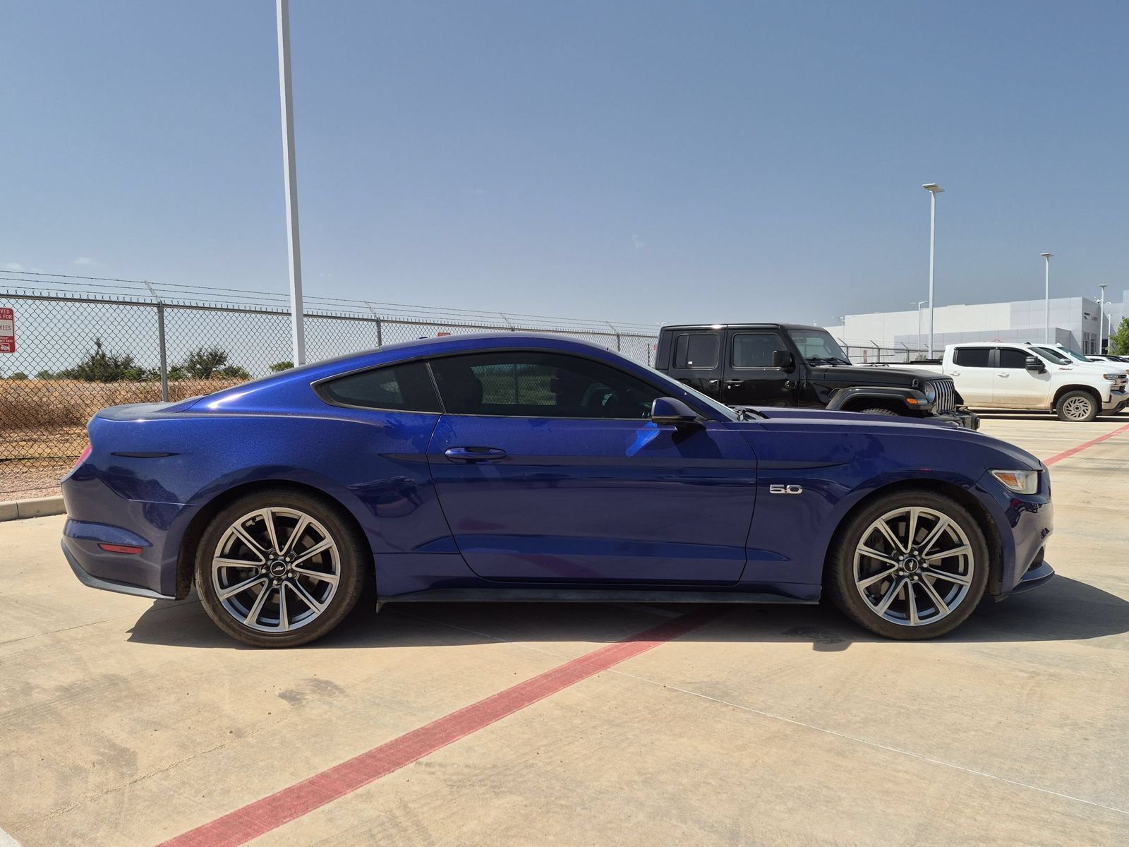 Used 2015 Ford Mustang GT Premium RWD image 2