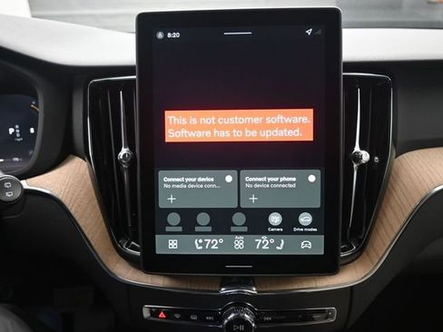 New 2026 Volvo XC60 B5 Core w/ Protection Package Premier image 11