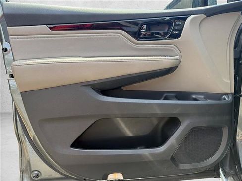 Used 2018 Honda Odyssey Elite image 10