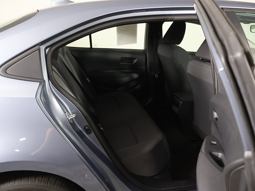Used 2025 Toyota Corolla LE FWD image 28