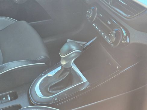 Used 2023 Kia Forte GT-Line w/ GT-Line Premium Package FWD image 13