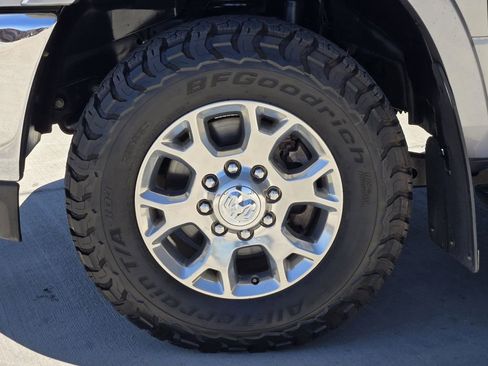 Used 2019 RAM 2500 Laramie AWD/4WD image 14