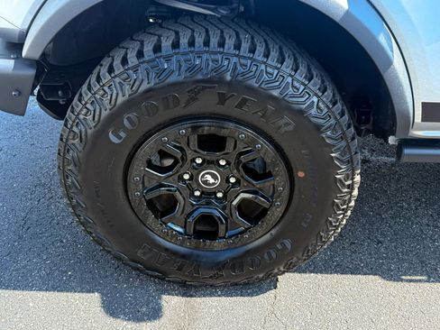 Used 2024 Ford Bronco Wildtrak AWD/4WD image 10