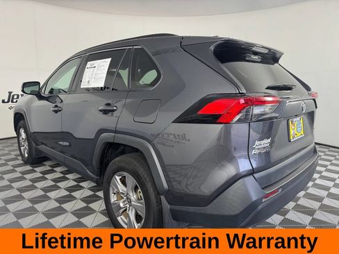 Used 2024 Toyota RAV4 XLE w/ Convenience Package FWD image 8