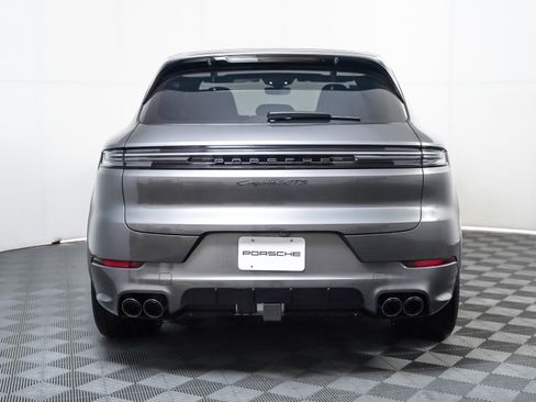 New 2026 Porsche Cayenne GTS image 11