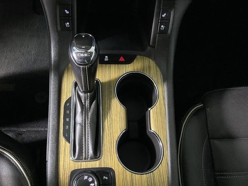 Used 2019 GMC Acadia Denali image 27