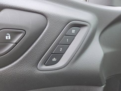 Used 2023 GMC Acadia Denali w/ Denali Technology Package image 11