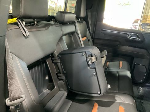 Used 2024 GMC Sierra 1500 AT4 w/ AT4 Preferred Package AWD/4WD image 22