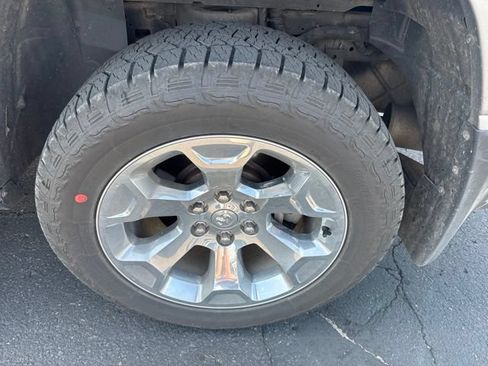 Used 2021 RAM 1500 Big Horn AWD/4WD image 6
