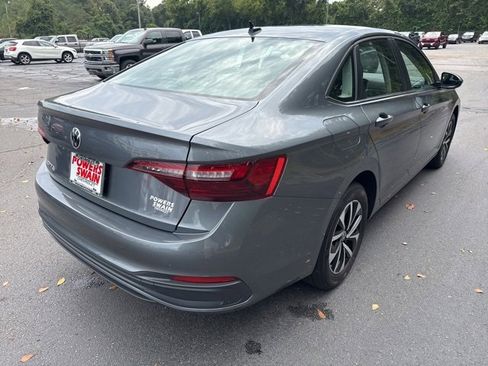 Used 2024 Volkswagen Jetta S image 5
