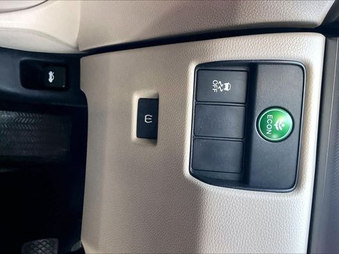 Used 2014 Honda Accord LX image 33