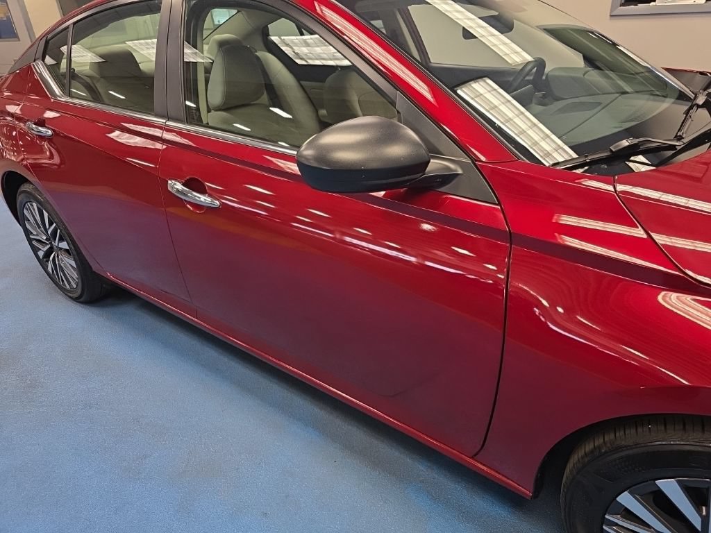 Used 2025 Nissan Altima 2.5 SV FWD image 5