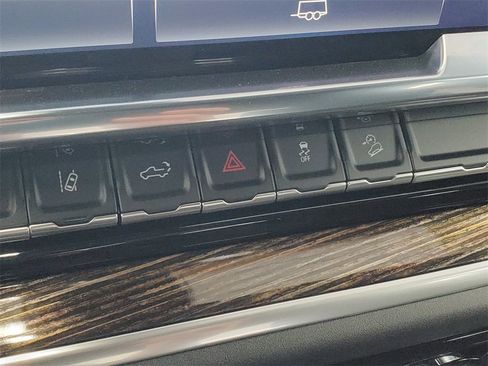 New 2026 GMC Sierra 2500 SLE w/ SLE Value Package; image 23