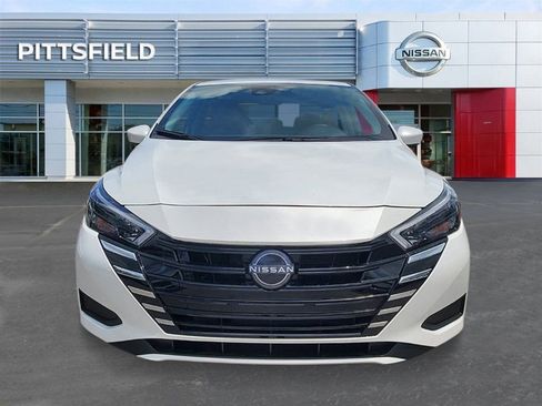 New 2025 Nissan Versa SV w/ Trunk Package image 8