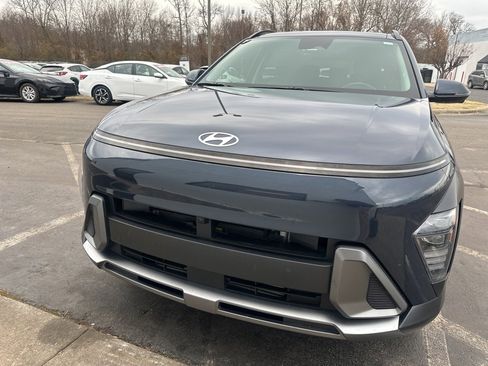Used 2024 Hyundai Kona Limited image 11