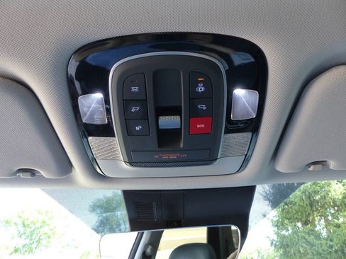 Used 2025 Hyundai Palisade SEL AWD/4WD image 47