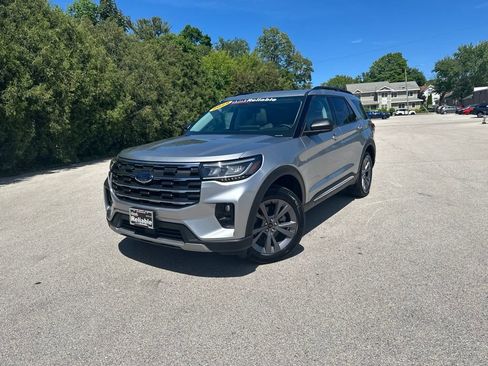Used 2025 Ford Explorer Active w/ Active Comfort Package AWD/4WD image 1