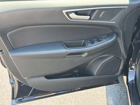 Used 2024 Ford Edge SEL AWD/4WD image 11