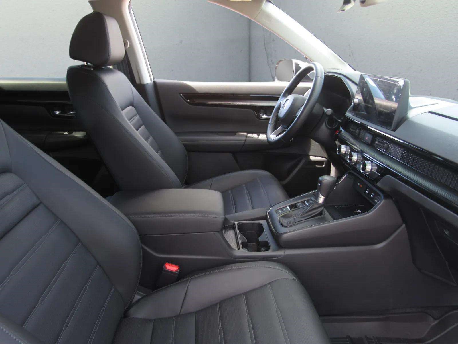 Used 2026 Honda CR-V EX-L image 9