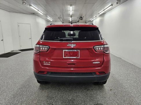 Used 2017 Jeep Compass Latitude w/ Popular Equipment Group AWD/4WD image 6