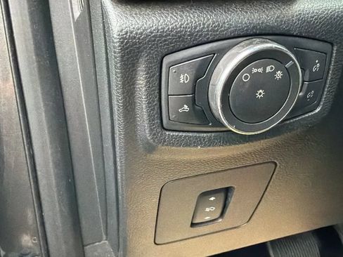 Used 2015 Ford F150 Lariat AWD/4WD image 24