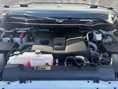 Used 2024 Toyota Tundra SR w/ SR Tow Package image 31