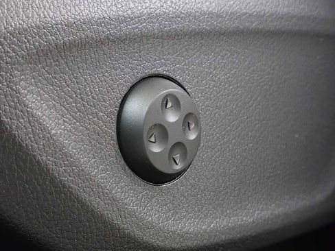 Used 2022 Mercedes-Benz GLE 350 4MATIC image 26