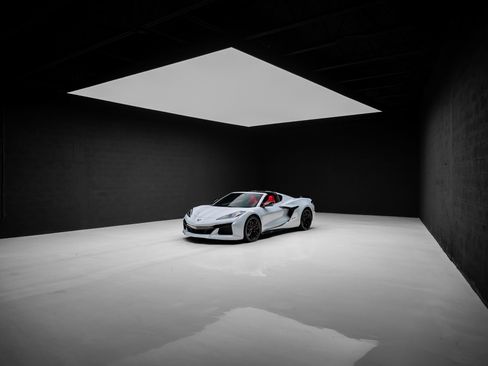Used 2024 Chevrolet Corvette Z06 RWD image 82