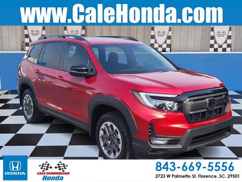 Certified 2025 Honda Passport TrailSport image 1