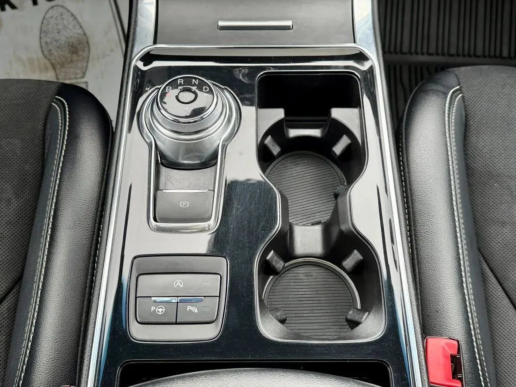 Used 2019 Ford Edge ST w/ Equipment Group 401A AWD/4WD image 24