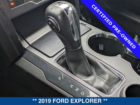 Used 2019 Ford Explorer XLT w/ Equipment Group 202A FWD image 34